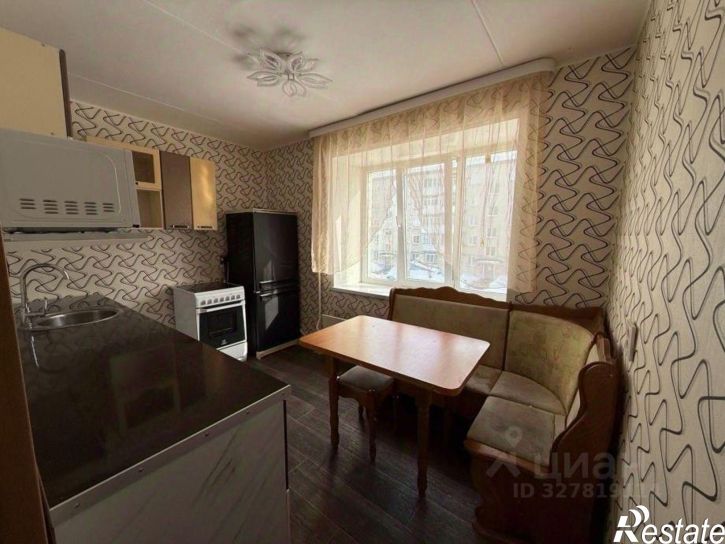 2-комн квартира ул 20-летия Победы, 186,  д. 186