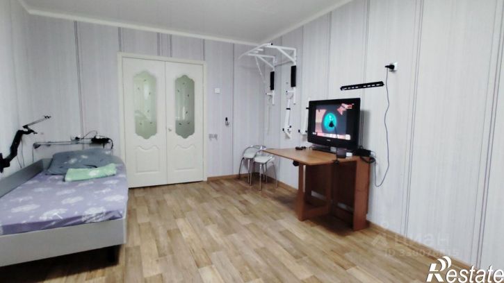 2-комн квартира улица Парижской Коммуны, 36,  д. 36