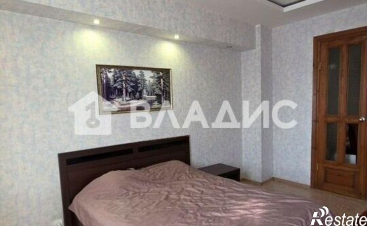 3-комн квартира ул 20-летия Победы, 169,  д. 169