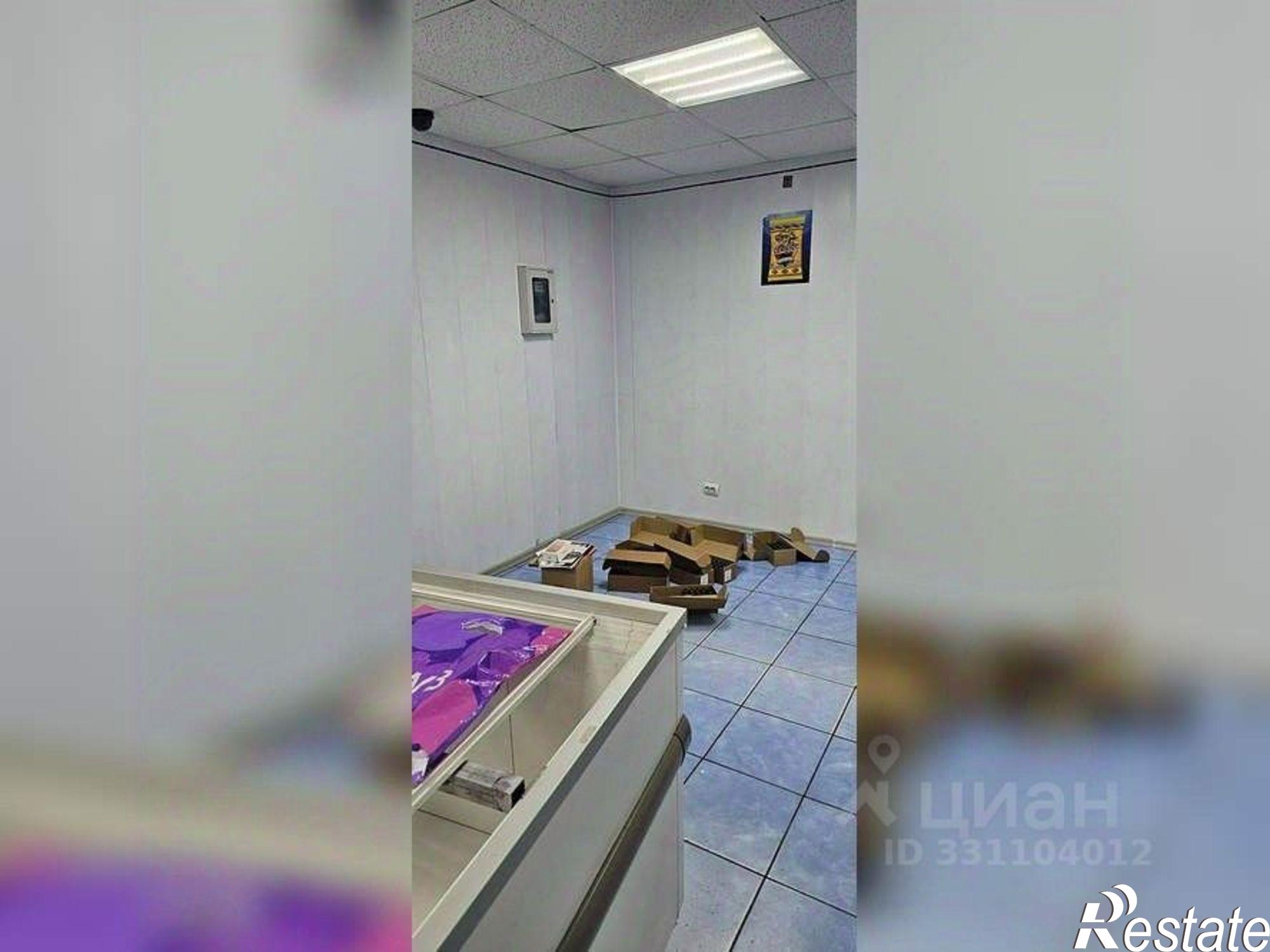 Купить торговое помещение за 4 978 420 рублей на ул Большевистская, 61