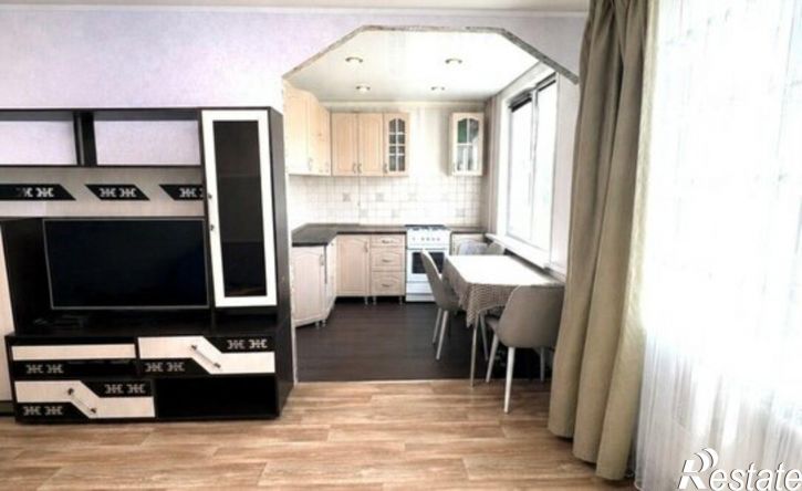 3-комн квартира улица Парижской Коммуны, 20,  д. 20
