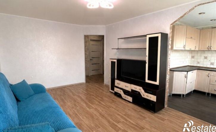 3-комн квартира улица Парижской Коммуны, 20,  д. 20