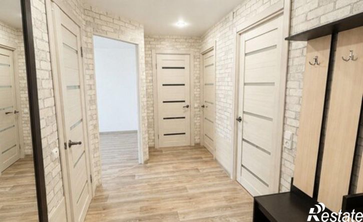 3-комн квартира улица Парижской Коммуны, 20,  д. 20