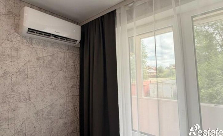 3-комн квартира улица Парижской Коммуны, 16,  д. 16