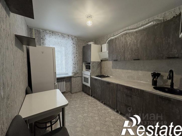 3-комн квартира улица Кузнецова В.И., 6,  д. 6